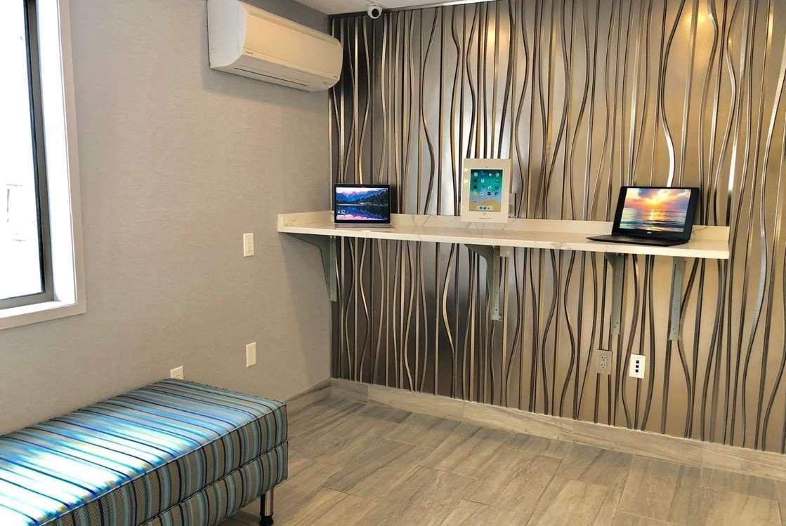 Wingate By Wyndham Detroit Metro Airport